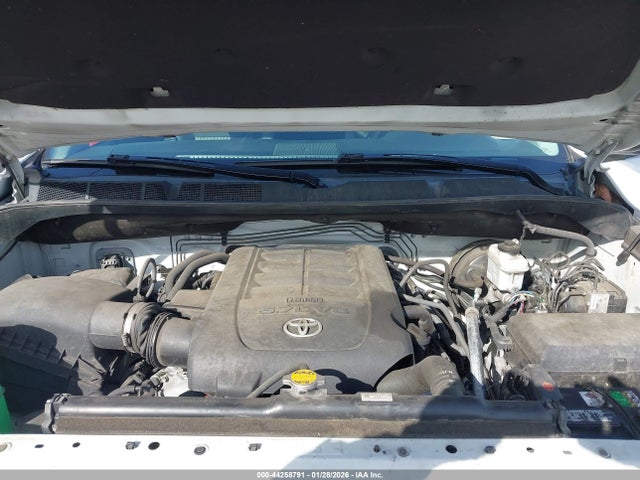 5TFUY5F14GX549287 Toyota Tundra Sr5 5.7l V8