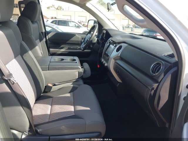 5TFUY5F14GX549287 Toyota Tundra Sr5 5.7l V8