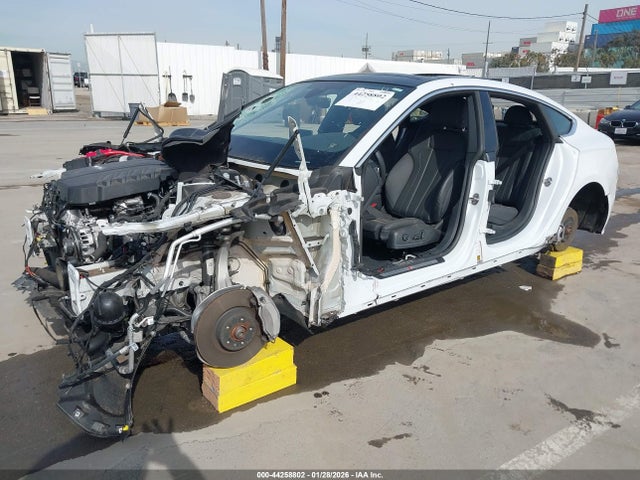 2024 AUDI A5 SPORTBACK WAUFACF53RA114347 Photo 1