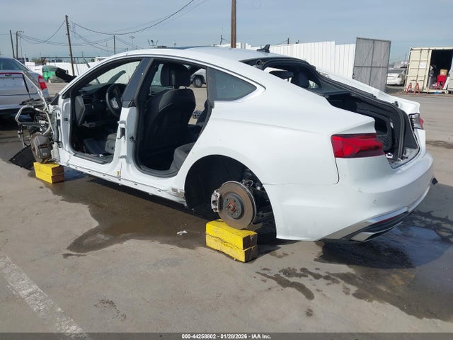 2024 AUDI A5 SPORTBACK WAUFACF53RA114347 Photo 2