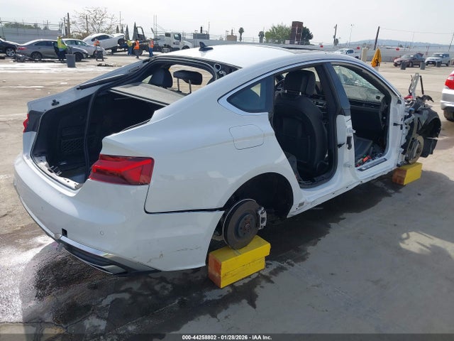 2024 AUDI A5 SPORTBACK WAUFACF53RA114347 Photo 3