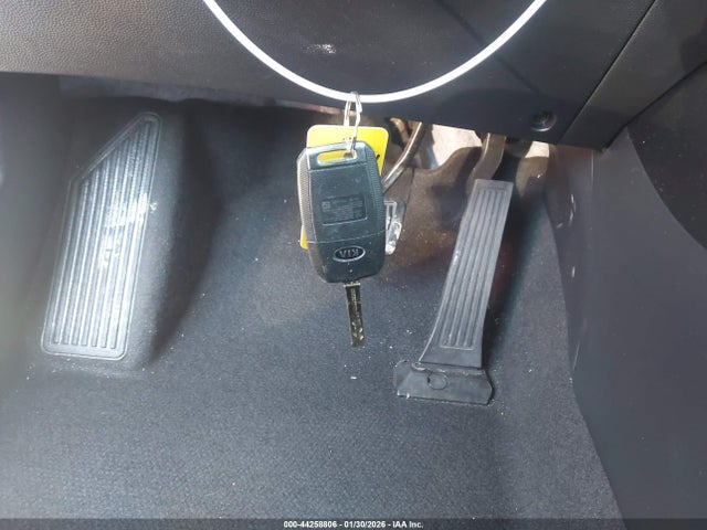 KNDJN2A23K7654826 KIA Soul