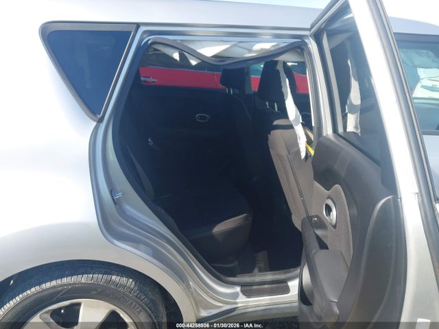 KNDJN2A23K7654826 KIA Soul