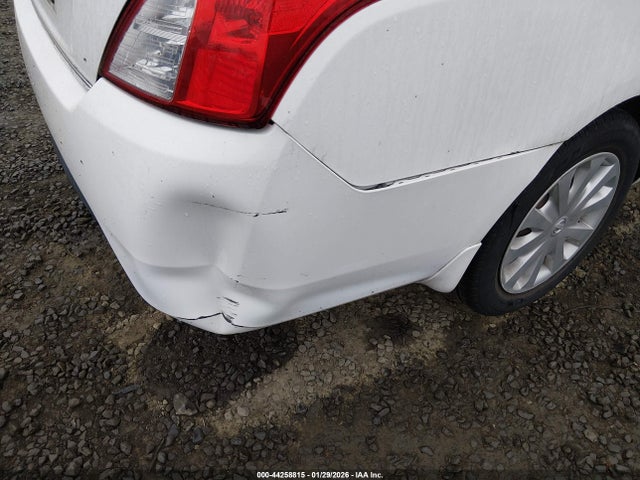 3N1CN7AP5HL868631 Nissan Versa 1.6 S+