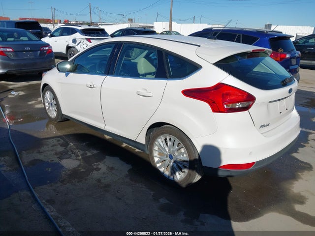1FADP3N22HL310370 Ford Focus Titanium