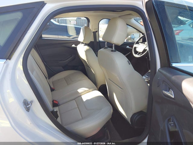 1FADP3N22HL310370 Ford Focus Titanium