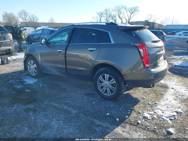 2016 CADILLAC SRX 3GYFNBE34GS581218 Photo 2