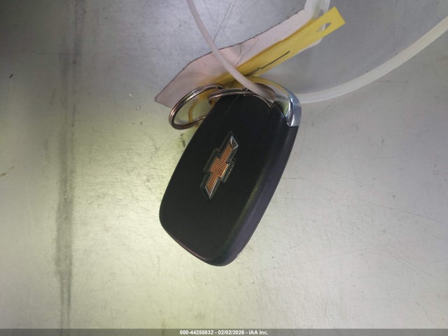 1GNERFKW0KJ177555 Chevrolet Traverse Ls