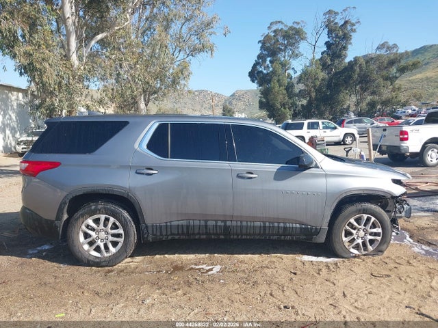 1GNERFKW0KJ177555 Chevrolet Traverse Ls