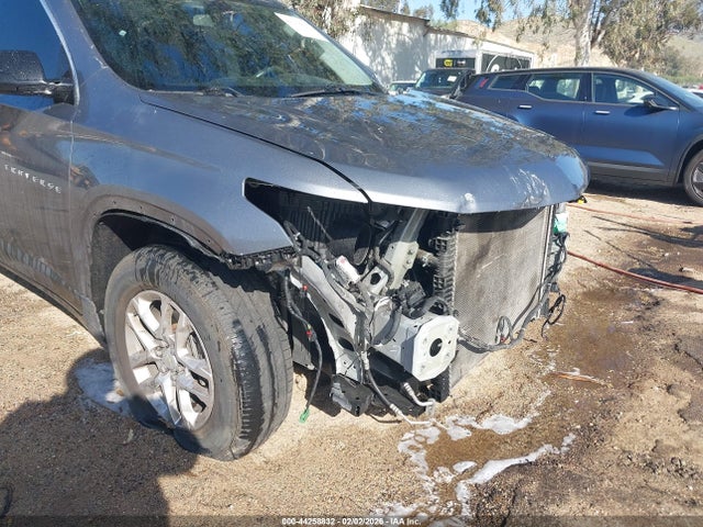1GNERFKW0KJ177555 Chevrolet Traverse Ls