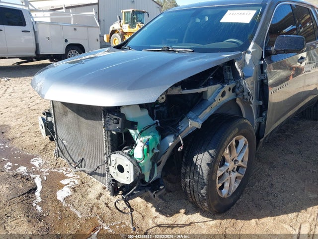 1GNERFKW0KJ177555 Chevrolet Traverse Ls