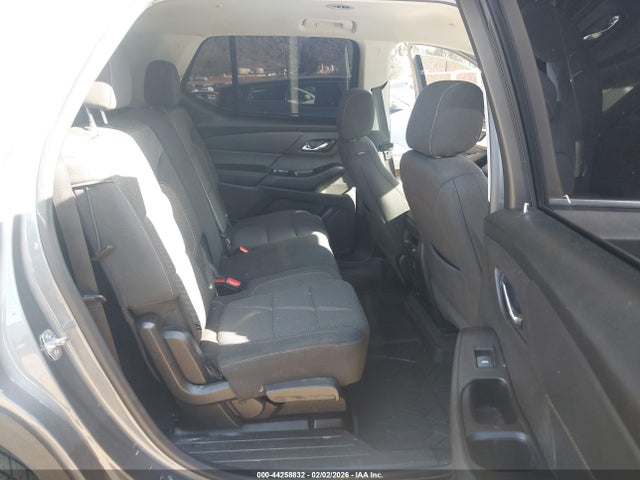 1GNERFKW0KJ177555 Chevrolet Traverse Ls