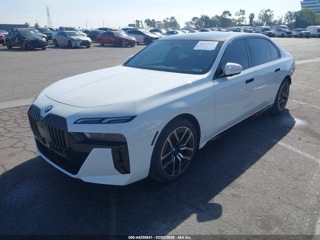 2023 BMW 740 WBA23EH06PCM26895 Photo 1