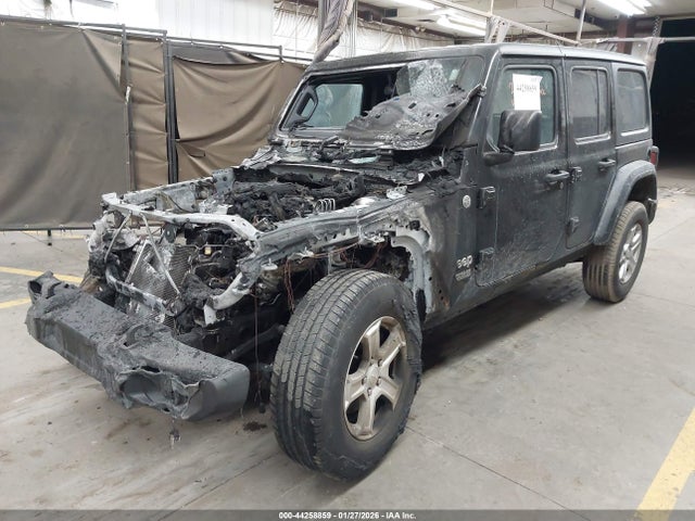1C4HJXDN9LW113879 Jeep Wrangler Unlimited Sport S 4x4