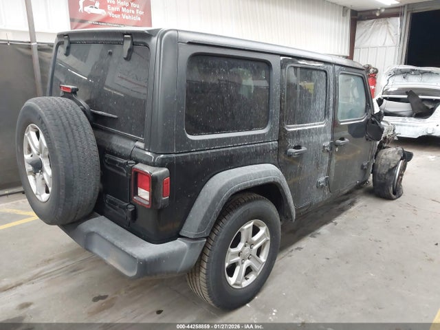 1C4HJXDN9LW113879 Jeep Wrangler Unlimited Sport S 4x4