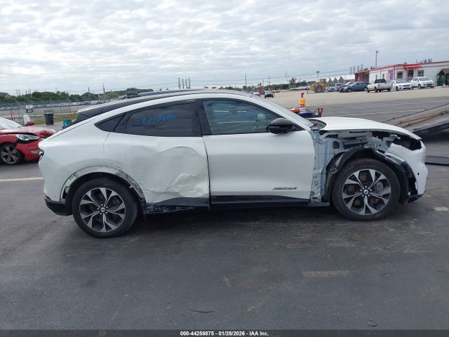 Ford Mustang Mach-e Premium 2021 3FMTK3SU8MMA59840 Image 14