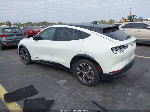 Ford Mustang Mach-e Premium 2021 3FMTK3SU8MMA59840 Image 3