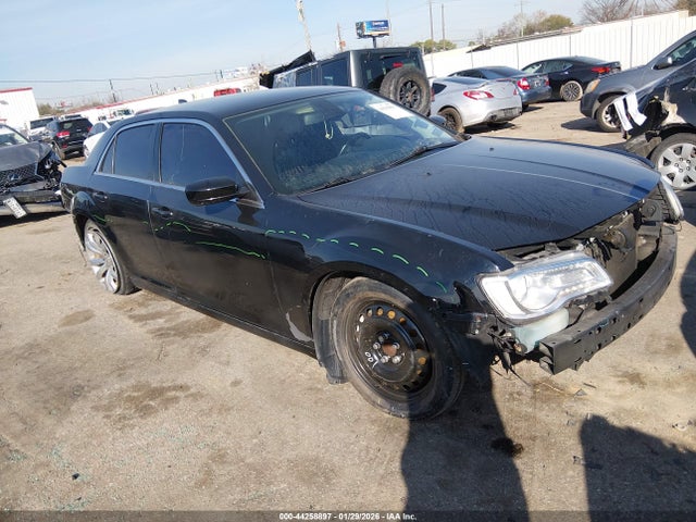 2018 CHRYSLER 300 2C3CCAAG3JH342047