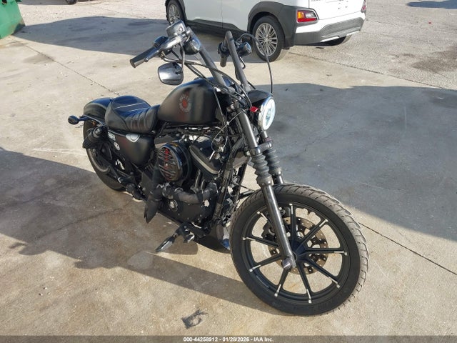 2022 HARLEY-DAVIDSON XL883 1HD4LE21XNB401996