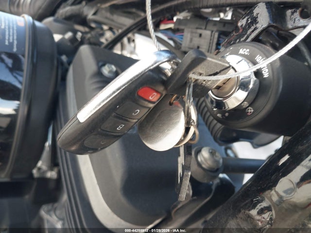 2022 HARLEY-DAVIDSON XL883 1HD4LE21XNB401996 Photo 10