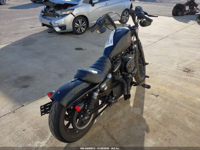 2022 HARLEY-DAVIDSON XL883 1HD4LE21XNB401996 Photo 3