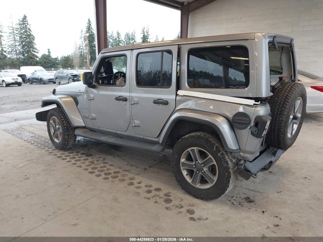 1C4HJXEG3KW596767 Jeep Wrangler Unlimited Sahara