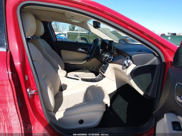 2018 Mercedes-benz Gla 250 4matic მანქანა იყიდება აუქციონზე, vin: WDCTG4GB6JJ487637, აუქციონის ნომერი: 44259008
