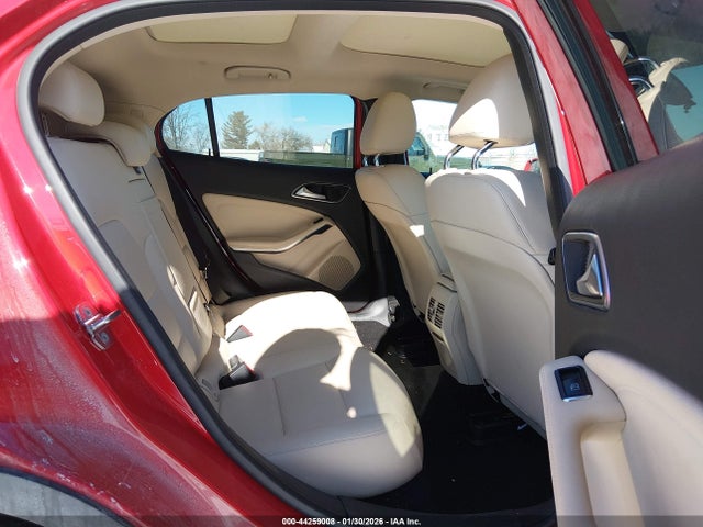 2018 Mercedes-benz Gla 250 4matic მანქანა იყიდება აუქციონზე, vin: WDCTG4GB6JJ487637, აუქციონის ნომერი: 44259008