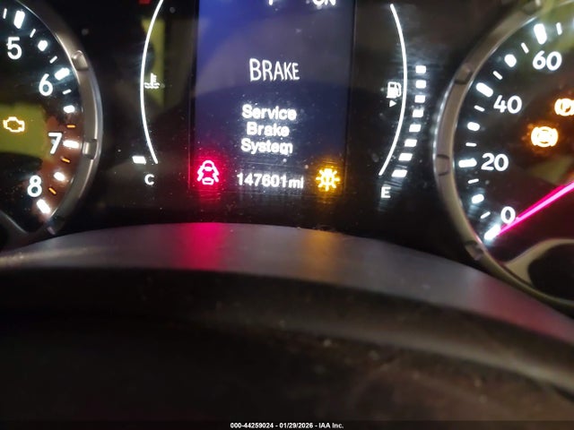 Jeep Renegade 75th Anniversary 2016 ZACCJBBT0GPE02408 Image 15