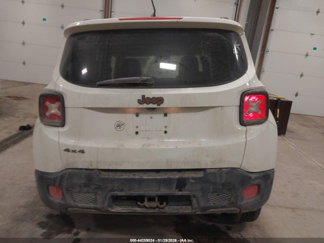 Jeep Renegade 75th Anniversary 2016 ZACCJBBT0GPE02408 Image 16