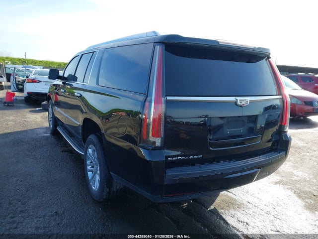 2017 CADILLAC ESCALADE ESV 1GYS3GKJ4HR243777 Photo 2
