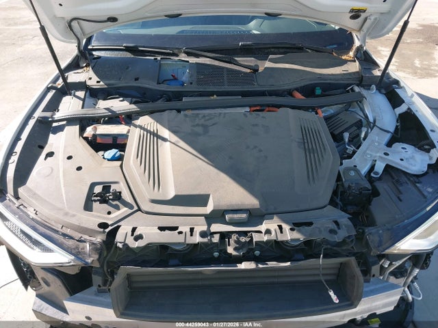 WA1LAAGE6PB009005 Audi E-tron Premium Plus Quattro