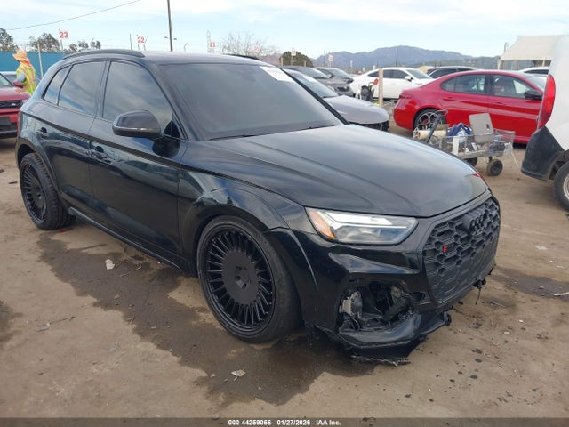 2022 AUDI SQ5 WA1B4AFY8N2028327
