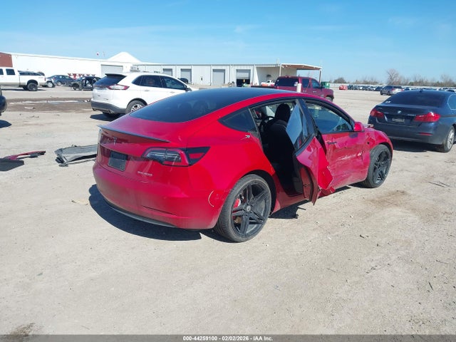 2021 TESLA MODEL 3 5YJ3E1ECXMF055814 Photo 3
