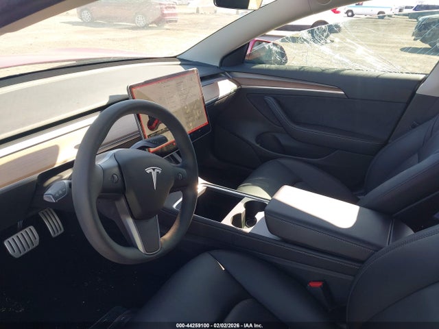 2021 TESLA MODEL 3 5YJ3E1ECXMF055814 Photo 4