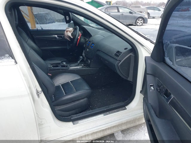 2010 MERCEDES-BENZ C 63 AMG WDDGF7HB4AF404144 Photo 4