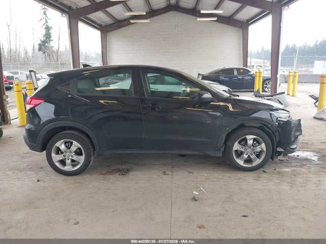 3CZRU6H38KG720815 Honda HR-V LX