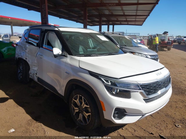 KNDERCAA6N7302721 KIA SELTOS EX