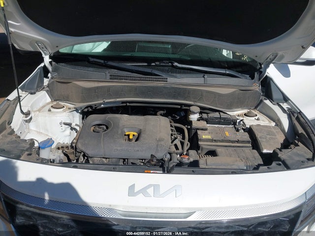 KNDERCAA6N7302721 KIA SELTOS EX