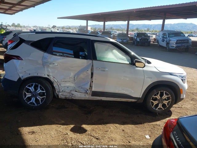 KNDERCAA6N7302721 KIA SELTOS EX