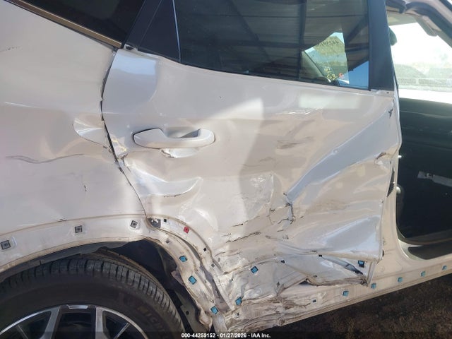 KNDERCAA6N7302721 KIA SELTOS EX