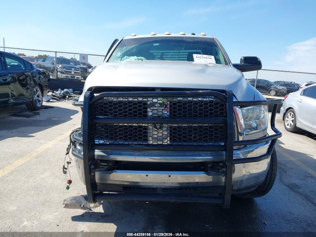 3C6UR5HL7JG109157 RAM 2500 Tradesman 4x4 8&#039; Box