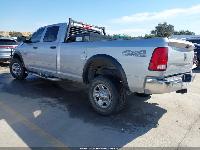 3C6UR5HL7JG109157 RAM 2500 Tradesman 4x4 8&#039; Box