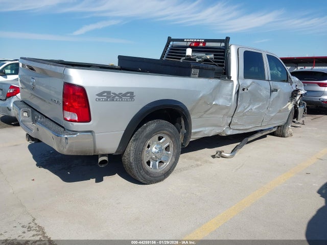 3C6UR5HL7JG109157 RAM 2500 Tradesman 4x4 8&#039; Box