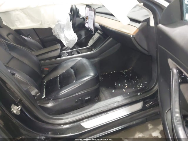 Tesla Model 3 Long Range Dual Motor All-wheel Drive 2020 5YJ3E1EB4LF662863 Image 5
