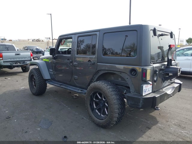 1C4BJWDG8JL874399 Jeep Wrangler Jk Unlimited Sport S 4x4
