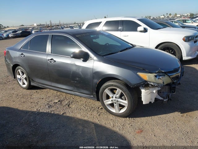 Toyota CAMRY SE 2014 4T1BF1FKXEU375783 Image 1