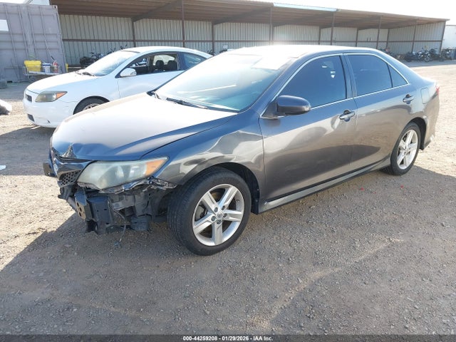 Toyota CAMRY SE 2014 4T1BF1FKXEU375783 Image 2