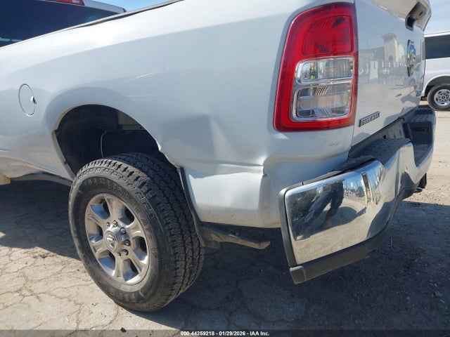 3C6UR5JL4RG340104 RAM 2500 Big Horn 4x4 8&#039; Box