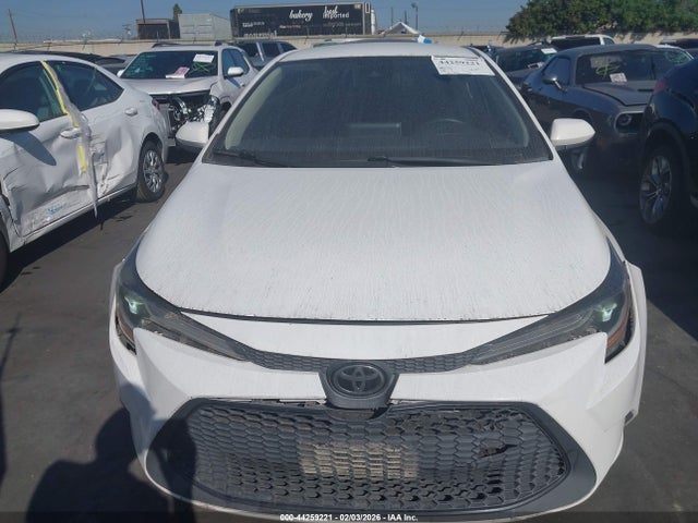 5YFEPMAE3MP172358 Toyota COROLLA LE